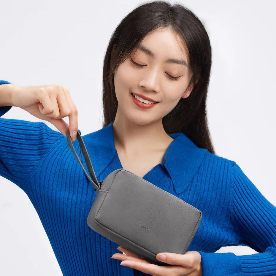 High-Quality PU Leather Organizer Bag with Zipper Storage, Compact Travel Accessory Case for Earphones, Chargers & Digital Essentials