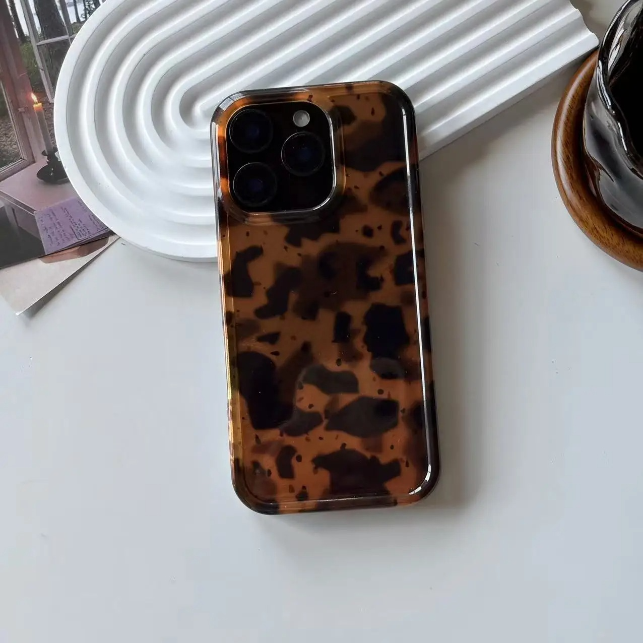 Luxury Retro iPhone Case — Amber Laser Pattern, Shockproof Soft PC+TPU Half-Wrapped Cover with Non-Slip Protection