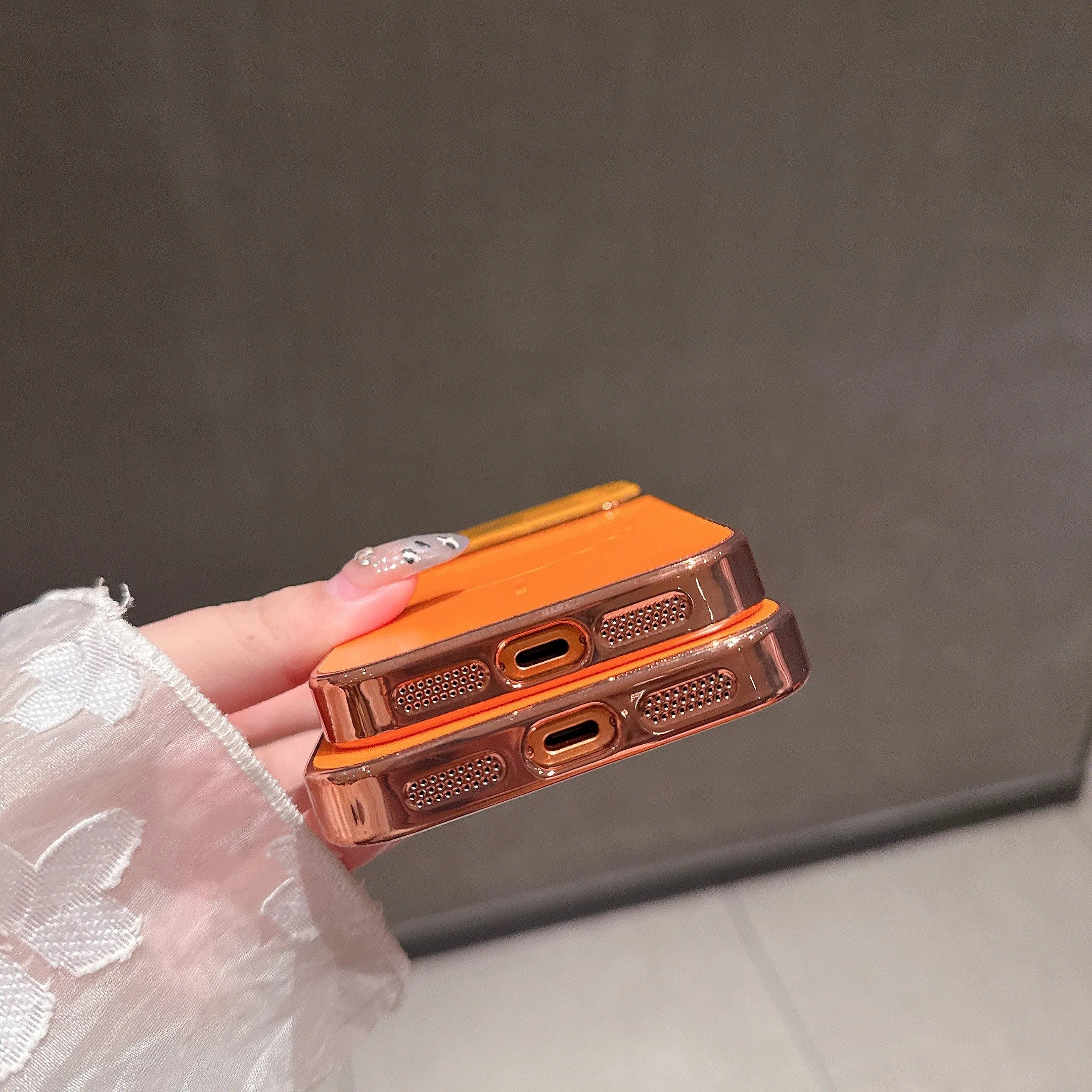 Luxury iPhone Case — AG Nano Matte Hard Back Magnetic Cover with Anti-Fingerprint Acrylic Design & MagSafe Wireless-Charging Support