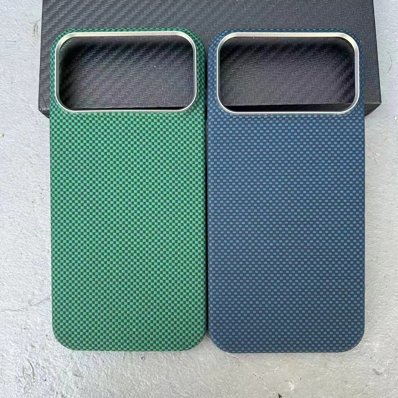 Luxury iPhone Case — Ultra-Thin Aramid Carbon Fiber MagSafe Cover with Kevlar-Grade Protection, Shock-Resistant Slim Design and Washable Finish