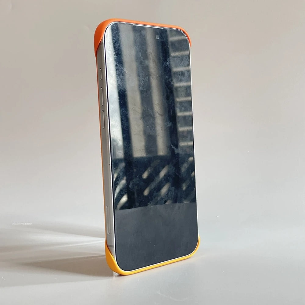 Luxury iPhone Case — Ultra-Thin Frameless MagSafe Cover with Gradient Transparent PC Design, Anti-Fingerprint Finish and Lightweight Shockproof Protection