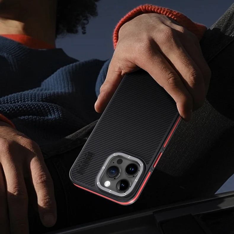 Premium iPhone Case — 600D Kevlar Series Magnetic Cover with Metal Camera Ring, Half-Wrapped Dual-Layer Carbon Fiber Protection & Anti-Fingerprint Design