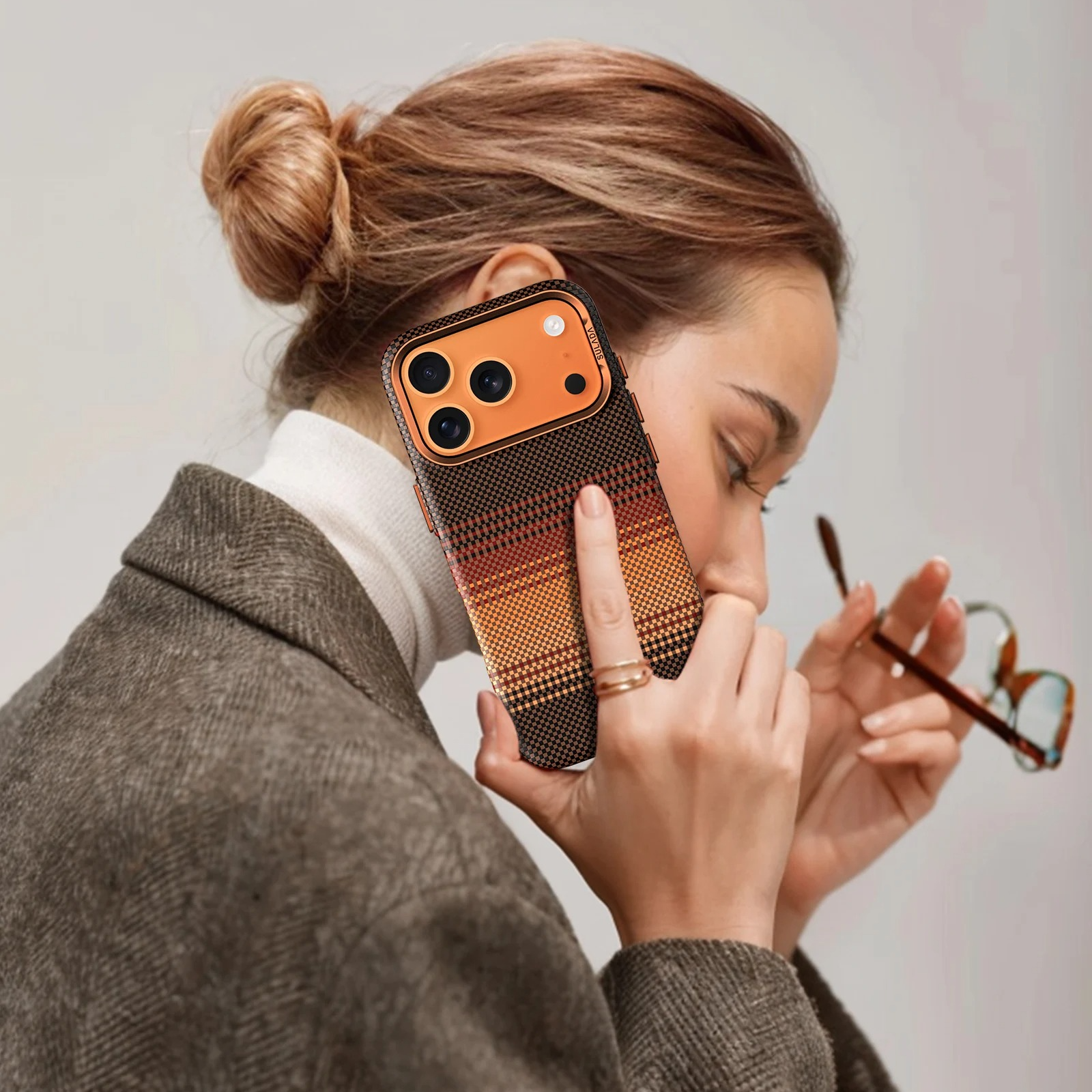 Premium iPhone Case — Carbon Fiber Pattern MagSafe Cover with Kevlar-Style Shockproof PC Hard Protection & Magnetic Alignment Design