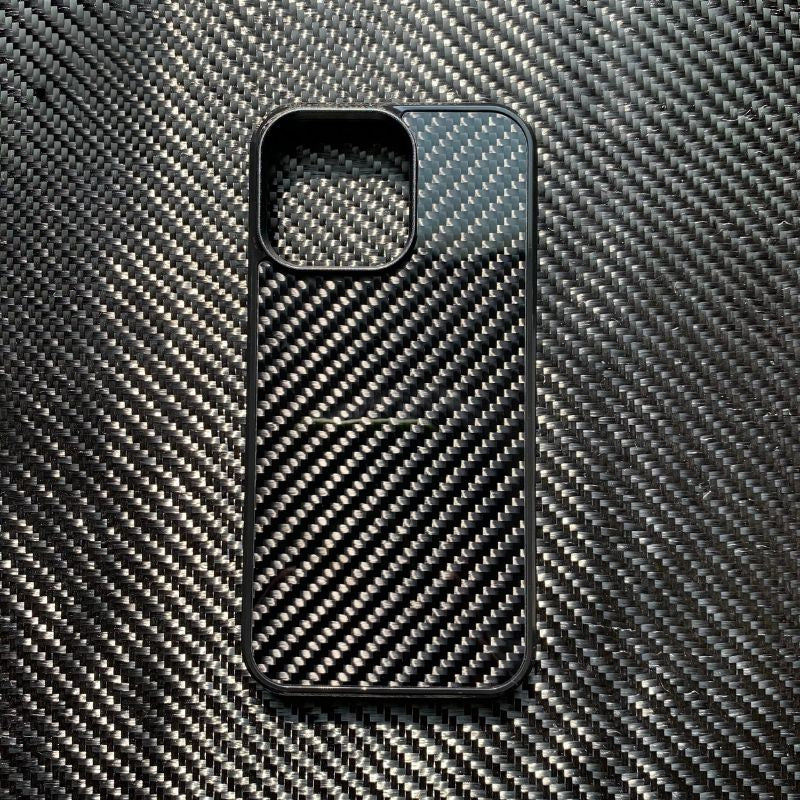 Premium iPhone Case — Real 3K Twill Woven Carbon Fiber MagSafe Cover with Shockproof Dual-Layer Protection, Anti-Fingerprint Lightweight Reflective Design