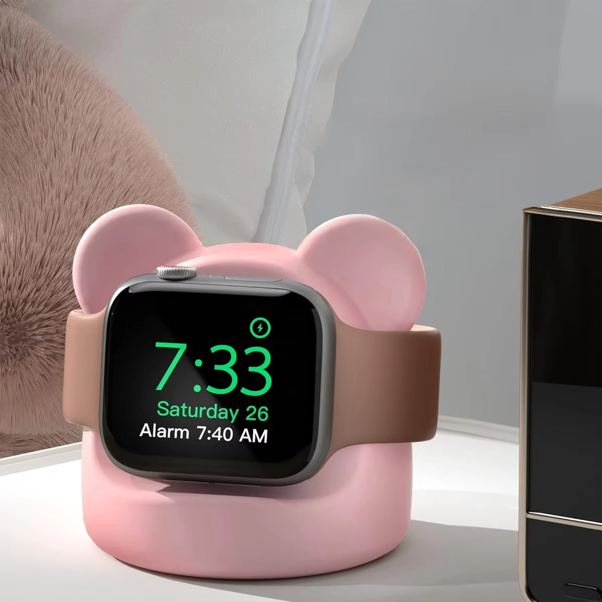 Luxury Apple Watch Fast Charger Stand – Desktop Silicone Charging Dock for 40–46mm Watches