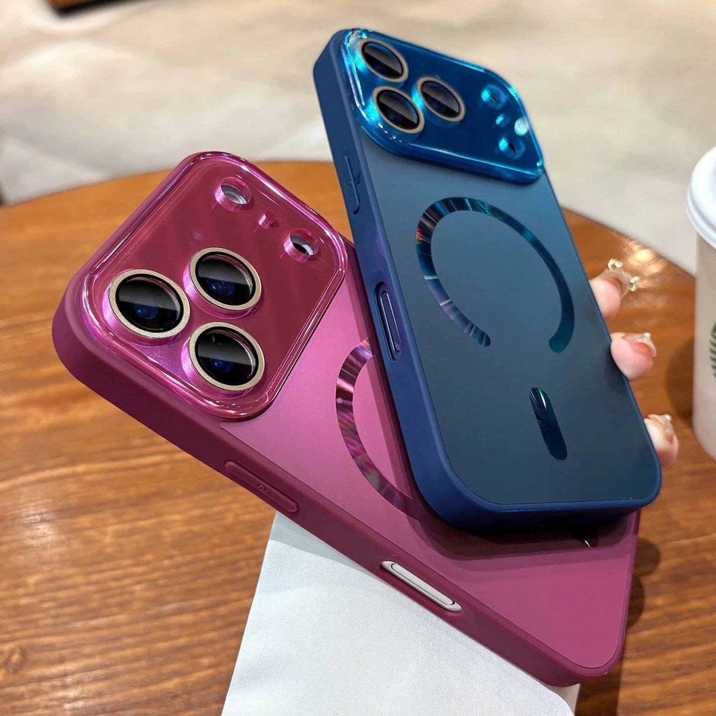 Luxury iPhone Case — Flowing Light MagSafe Big-Window Magnetic Shockproof Cover, Lightweight, Full Protection, Anti-Scratch Plain Design