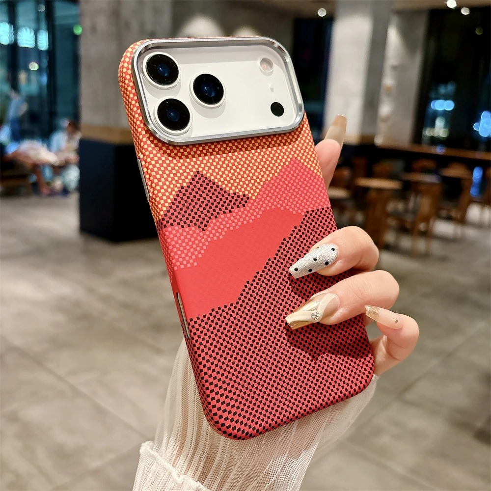 Luxury iPhone Case — 1500D Kevlar Carbon Fiber MagSafe Cover with Metal Lens Ring, Shockproof Anti-Fingerprint Anti-Scratch Textured Design