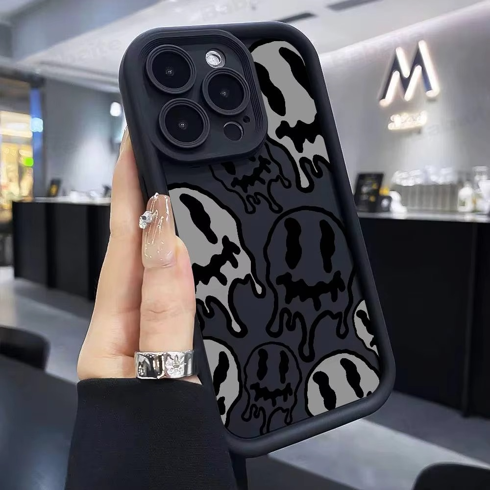 Luxury iPhone Case — Fashion Smile Face Pattern Silicone Cover with Soft-Touch Finish, Lightweight Protection & Everyday Grip Design