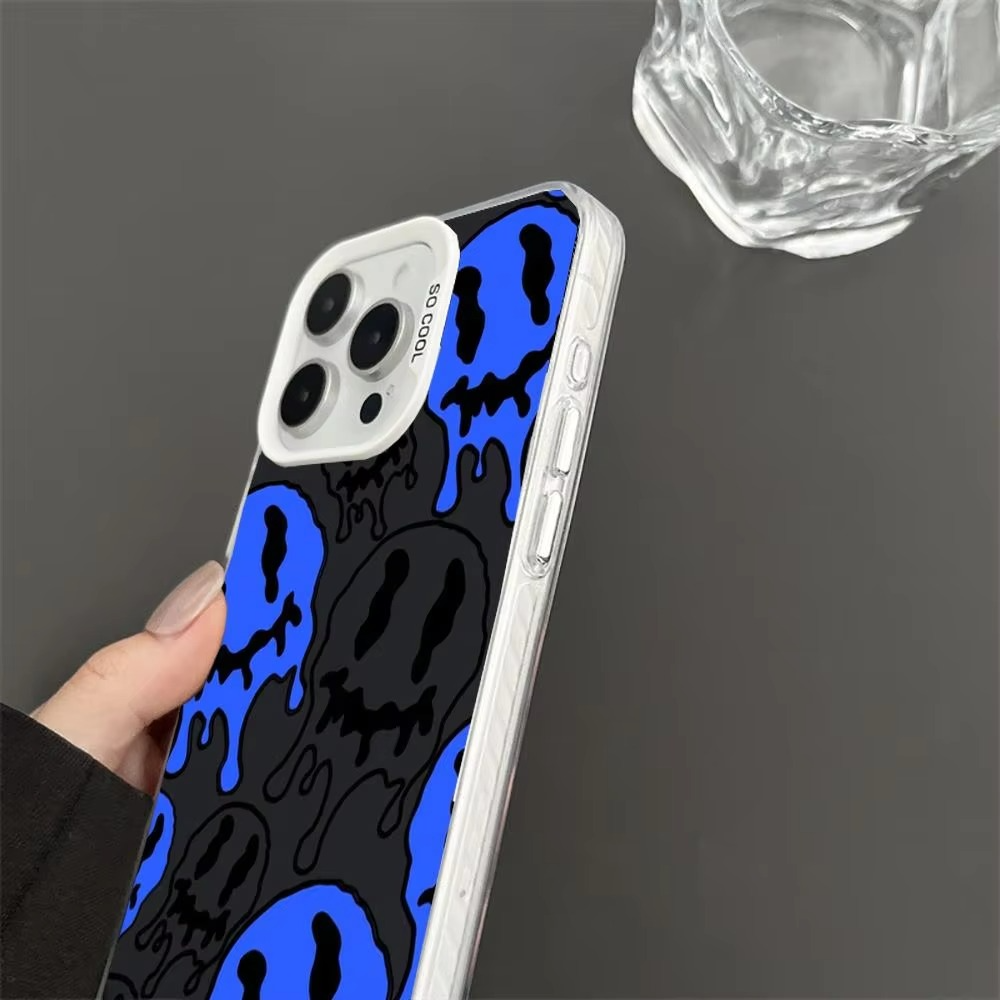 Luxury iPhone Case — Fashion Smile Face Pattern Silicone Cover with Soft-Touch Finish, Lightweight Protection & Everyday Grip Design