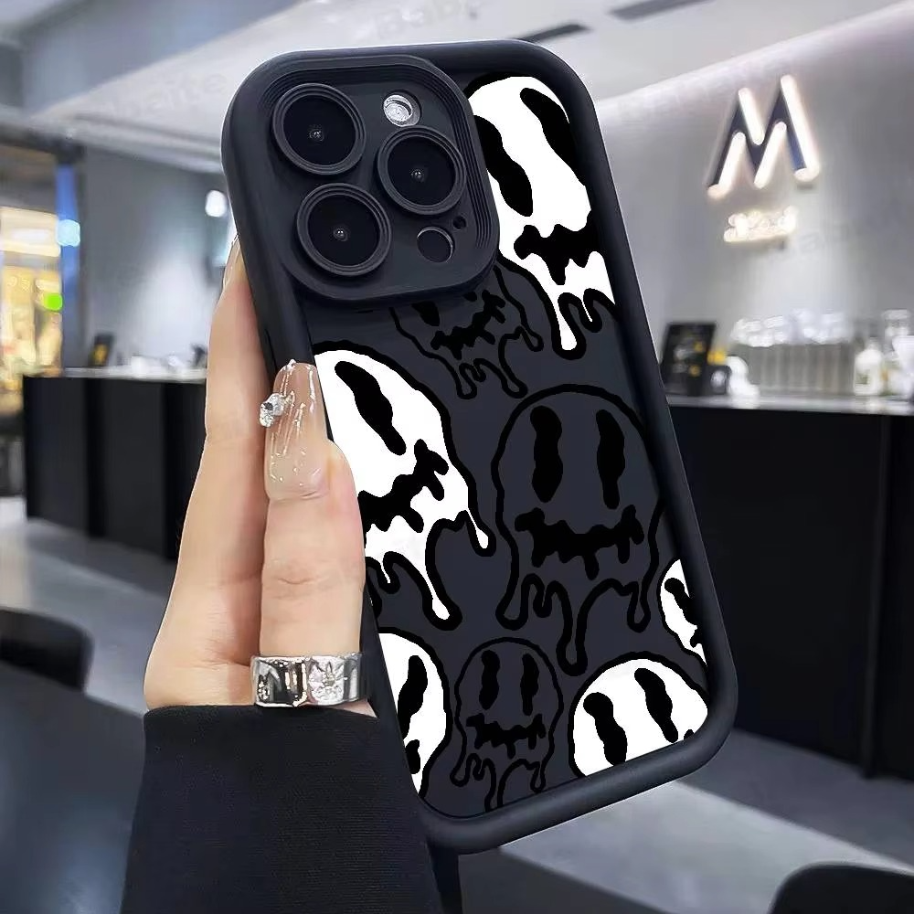 Luxury iPhone Case — Fashion Smile Face Pattern Silicone Cover with Soft-Touch Finish, Lightweight Protection & Everyday Grip Design