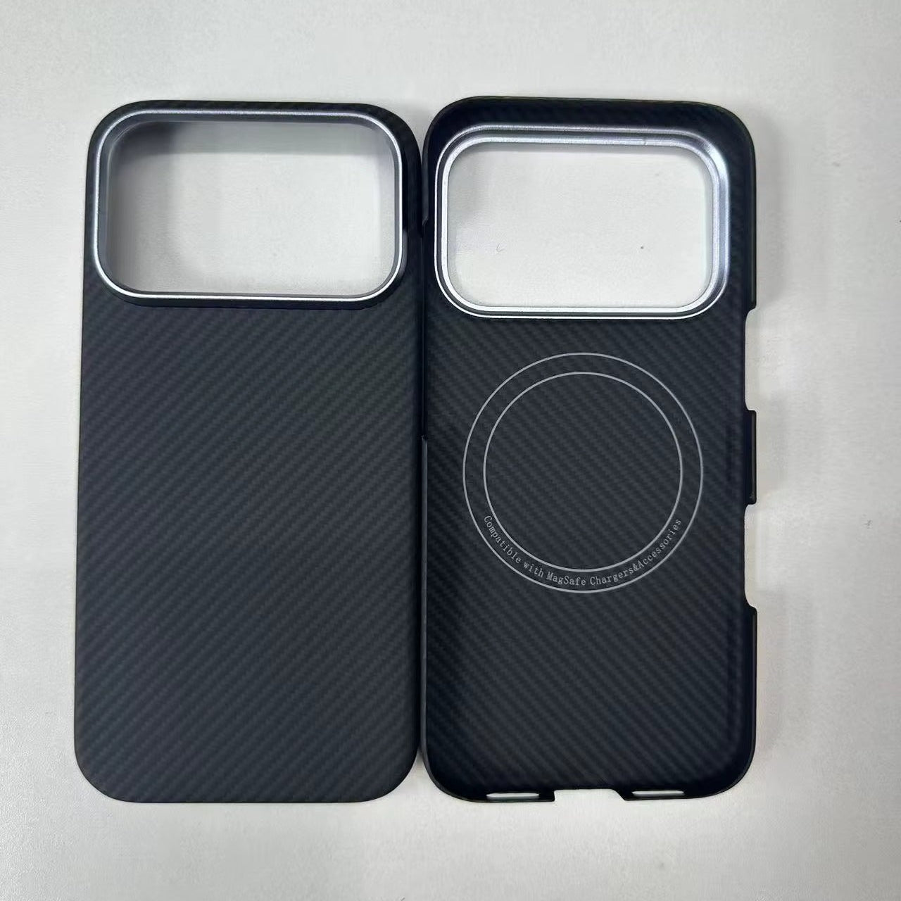 Luxury iPhone Case — Real Aramid Carbon Fiber MagSafe Cover with Shockproof Protection, Anti-Fingerprint Anti-Scratch Lightweight Design