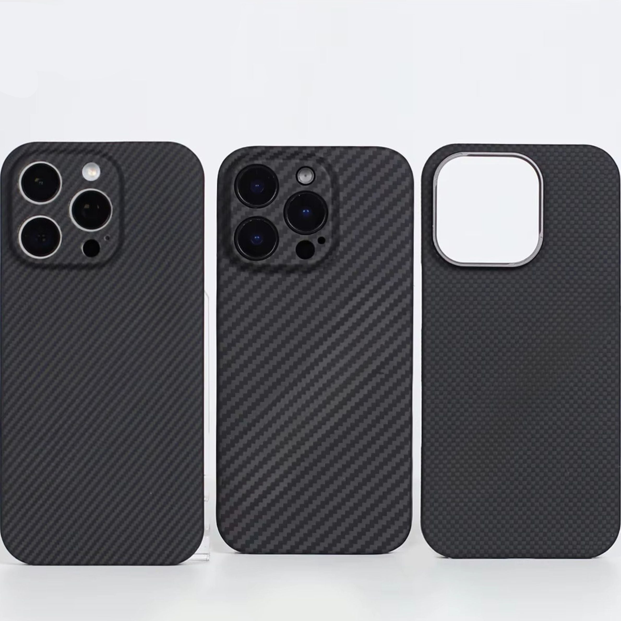 Luxury iPhone Case — SAVIITR Aramid Fiber Magnetic Cover with Carbon Fiber Build, Shockproof Design and MagSafe Compatibility