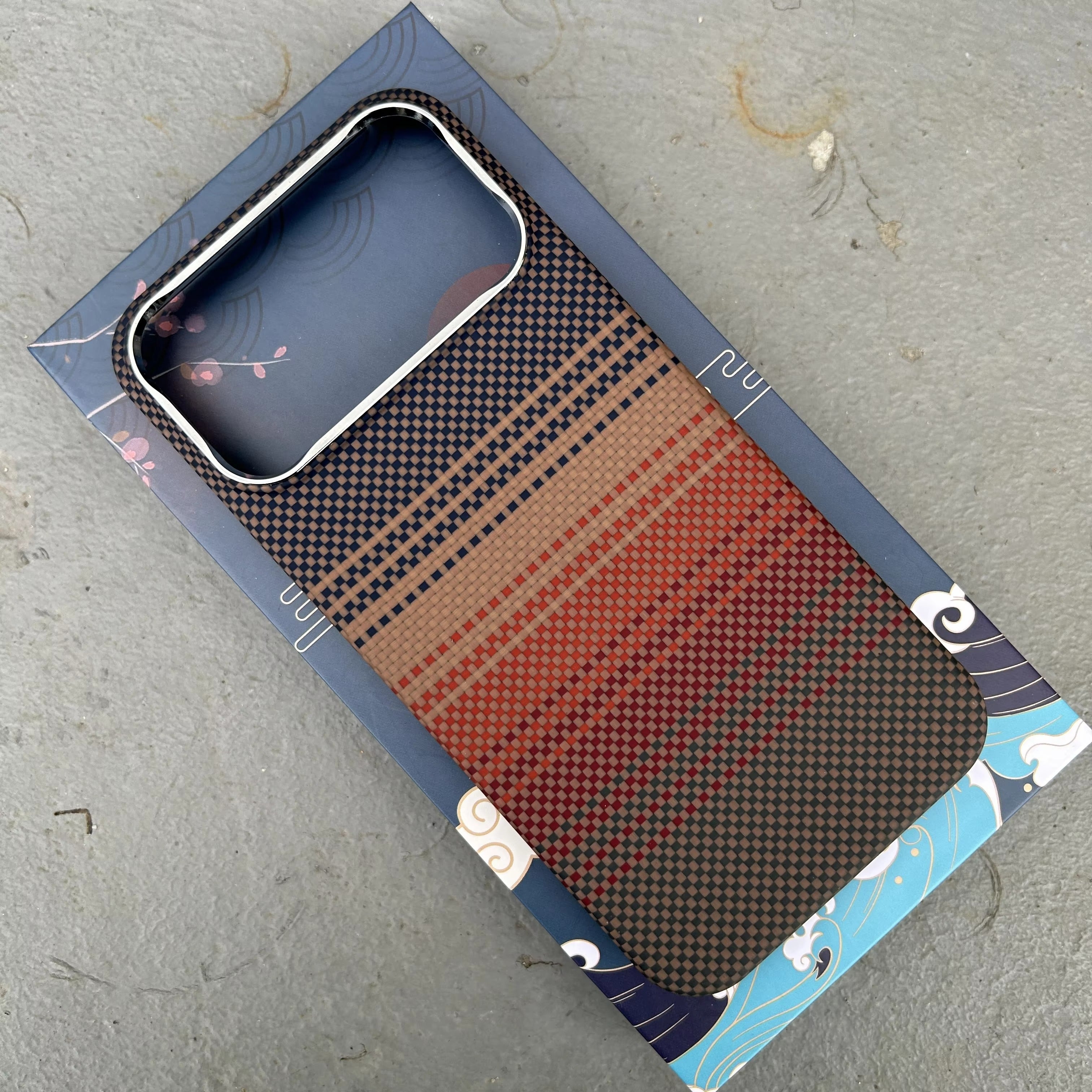 Luxury iPhone Case — Ultra-Thin Aramid Carbon Fiber MagSafe Cover with Kevlar-Grade Protection, Shock-Resistant Slim Design and Washable Finish