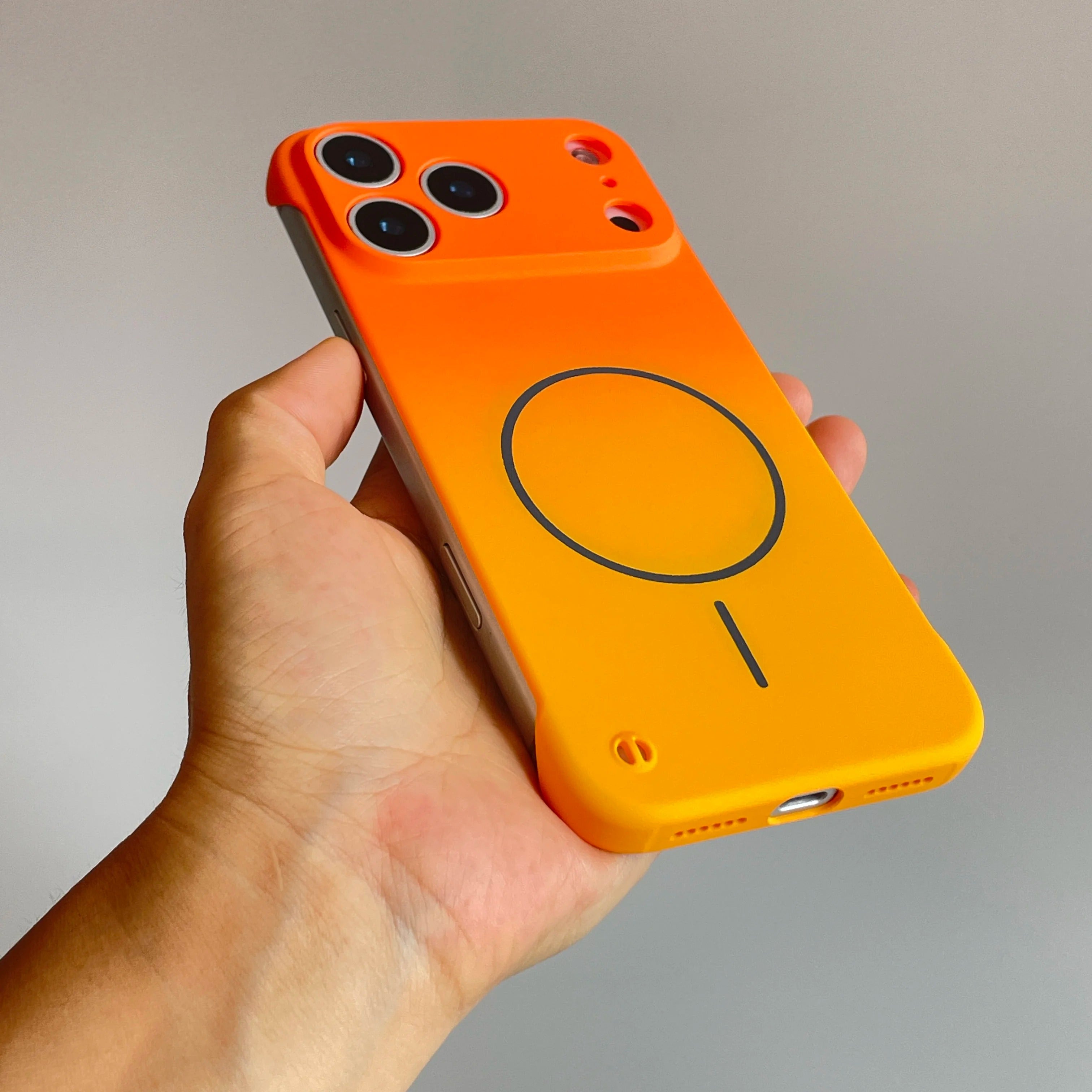 Luxury iPhone Case — Ultra-Thin Frameless MagSafe Cover with Gradient Transparent PC Design, Anti-Fingerprint Finish and Lightweight Shockproof Protection