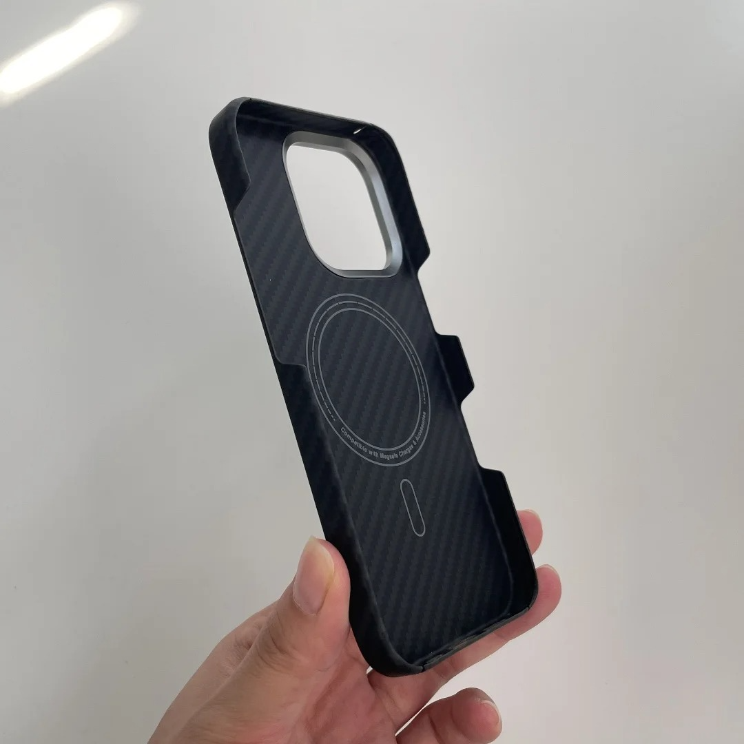 Premium Carbon Fiber iPhone Case — Half-Wrapped MagSafe Compatible, Shockproof, Anti-Fingerprint, Anti-Scratch, Non-Slip, Textured Kevlar Finish