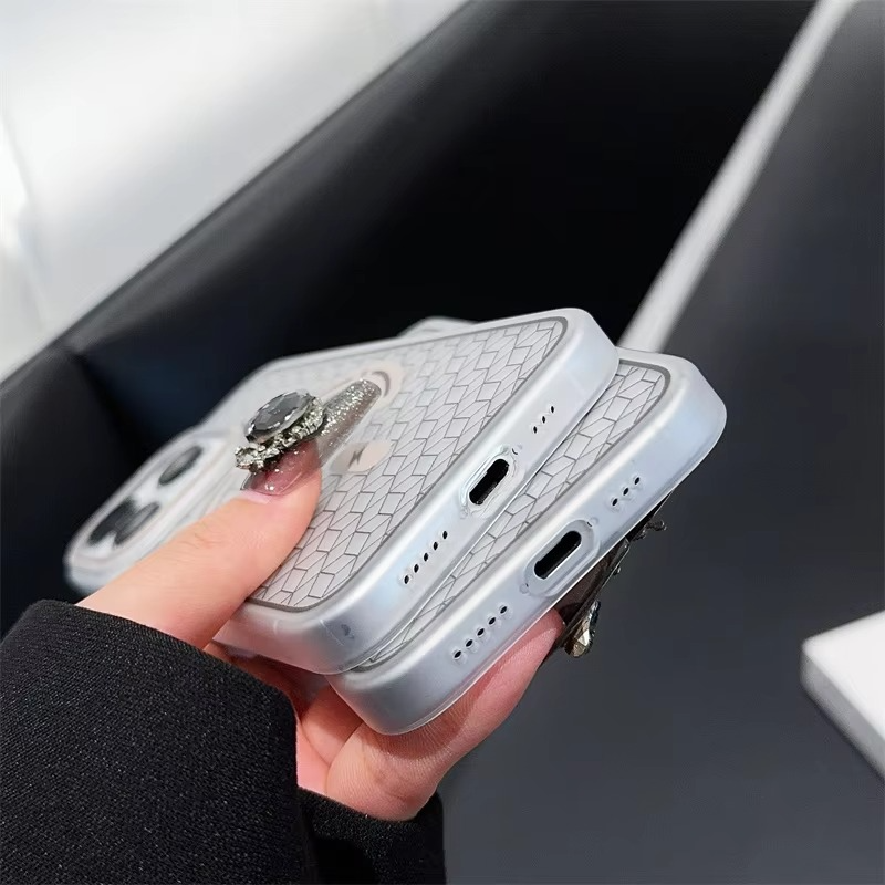 Luxury MagSafe Shockproof iPhone Case — High-Tech Geometric Hard PC Back, Anti-Fingerprint Matte Grip, Wireless Charging Compatible