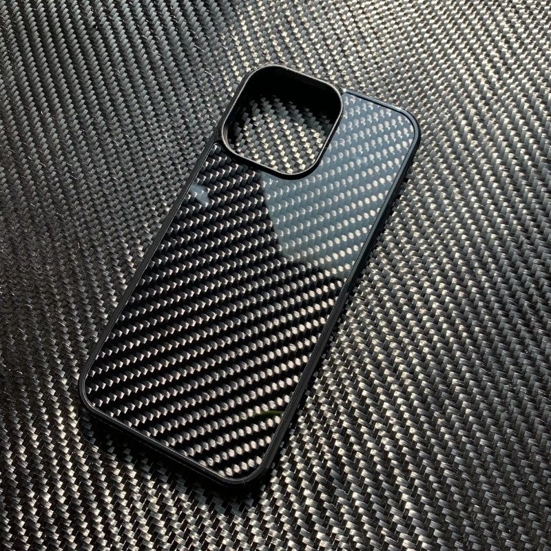 Premium iPhone Case — Real 3K Twill Woven Carbon Fiber MagSafe Cover with Shockproof Dual-Layer Protection, Anti-Fingerprint Lightweight Reflective Design